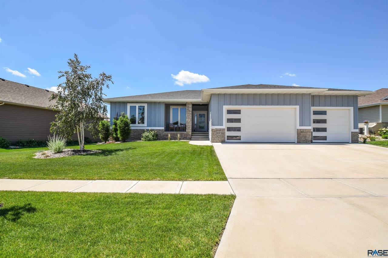 809 Buckeye Ave - Photo 1