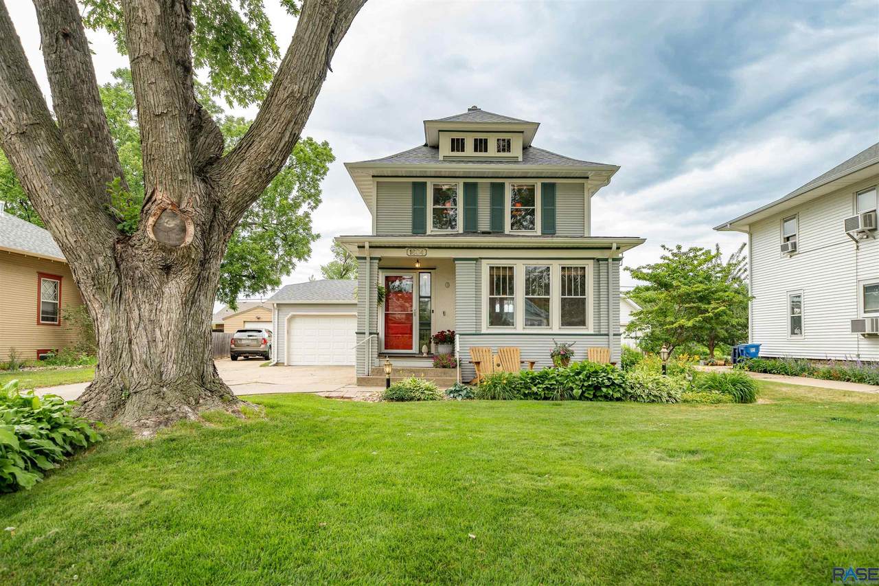 1604 Duluth Ave - Photo 1