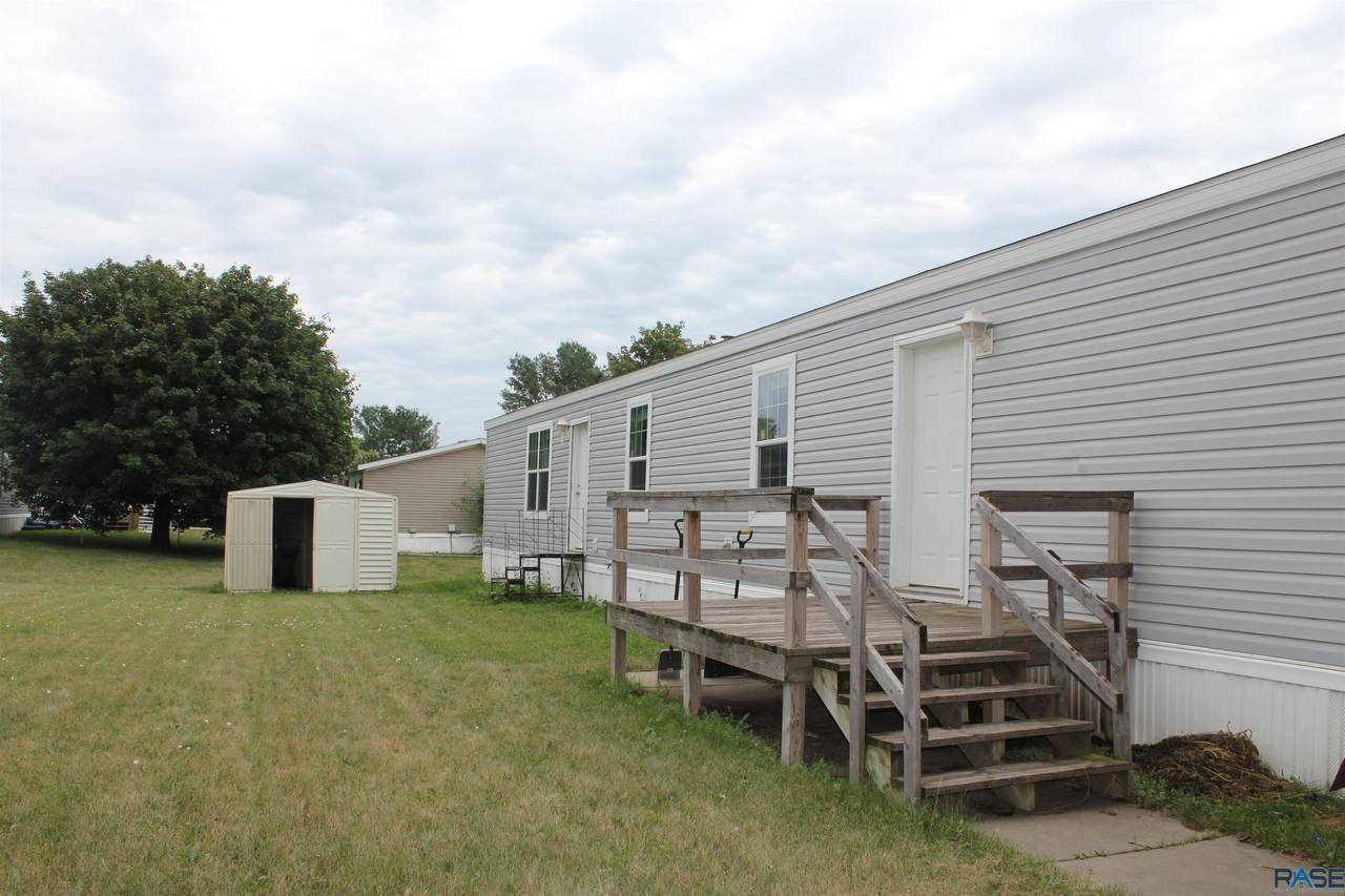 906 Mayfield Pl - Photo 1