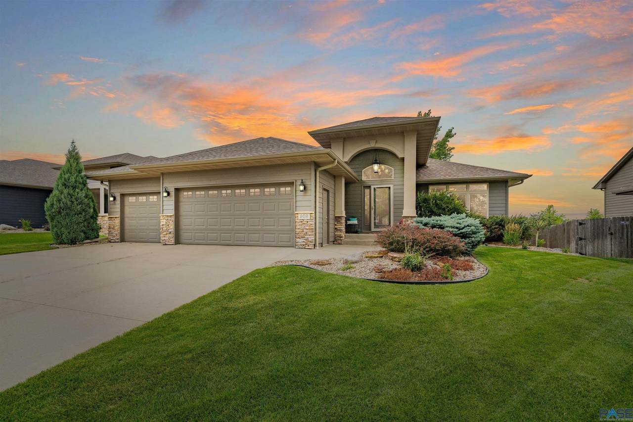 908 Sterling Oak Dr - Photo 1