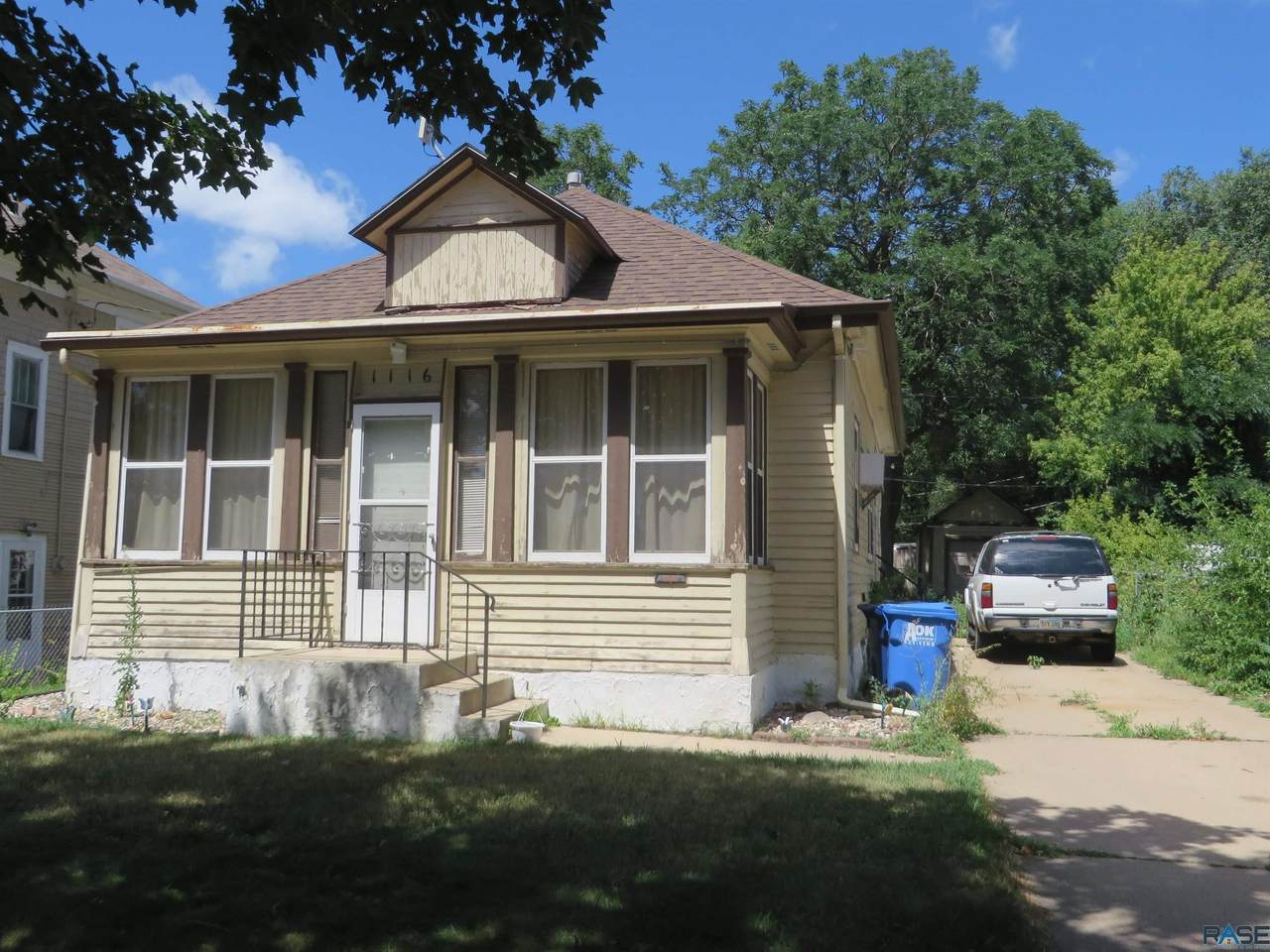 1116 8th St - Photo 1