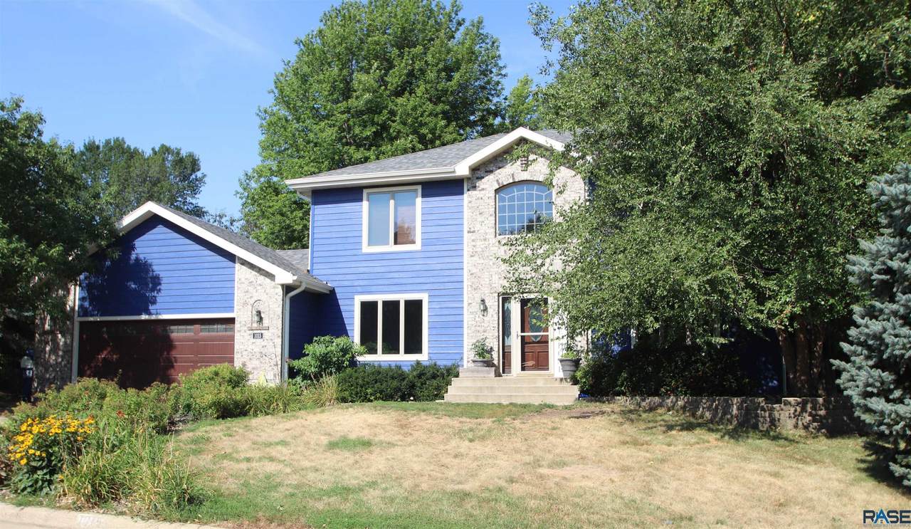 1015 College St - Photo 1