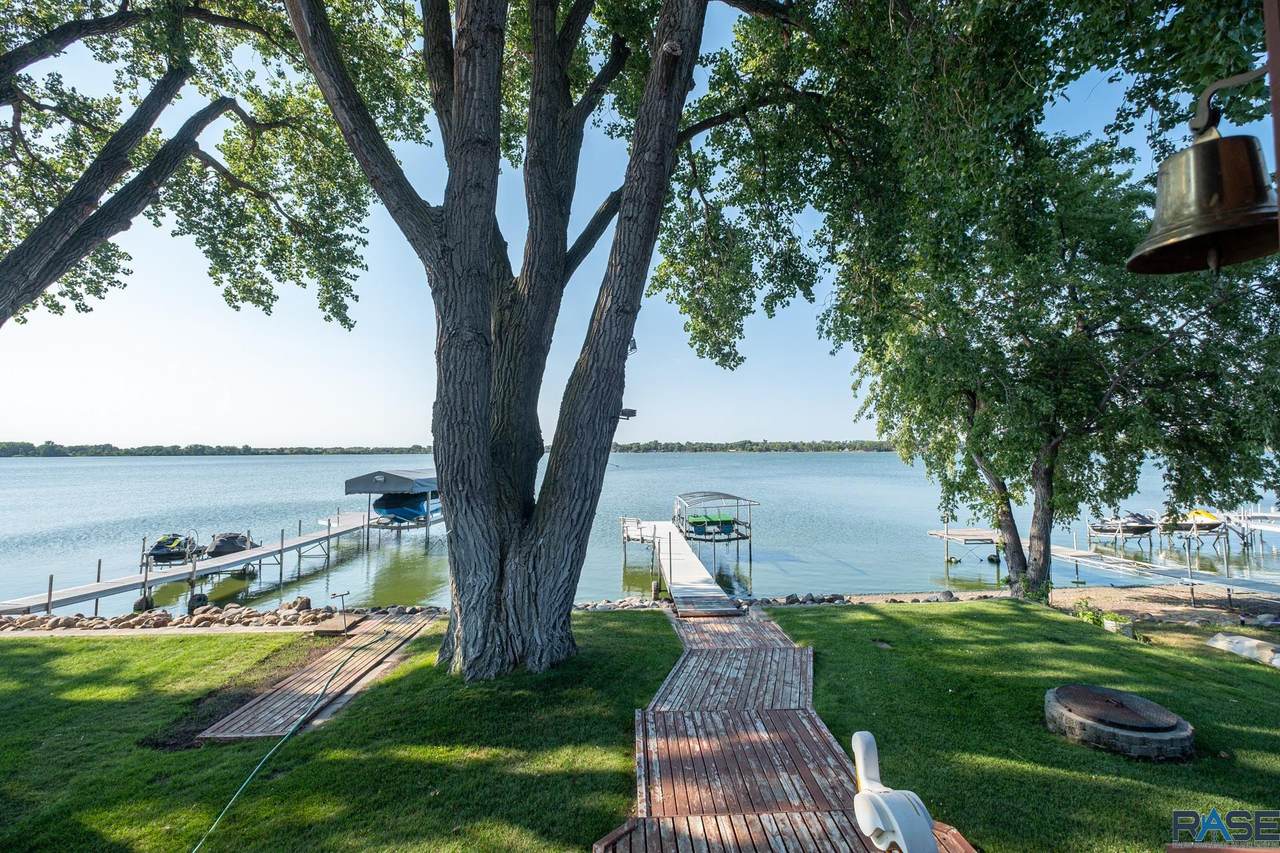 710 Best Point Dr - Photo 1