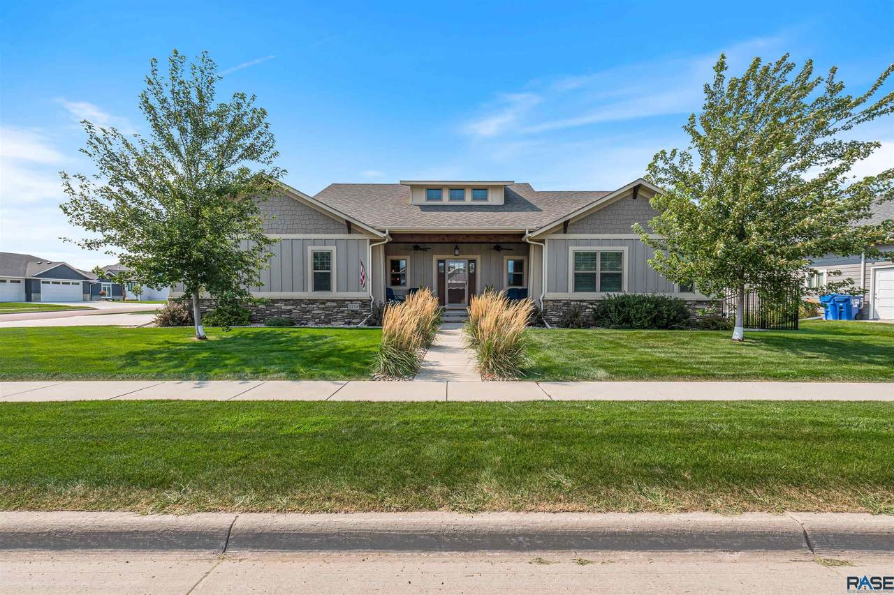 2213 Firestone Ln - Photo 1
