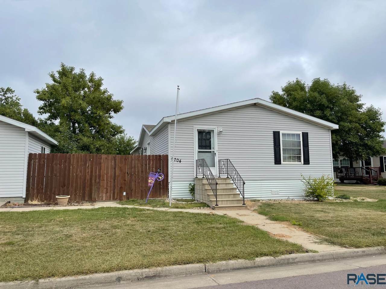 5704 Misty Glen Pl - Photo 1