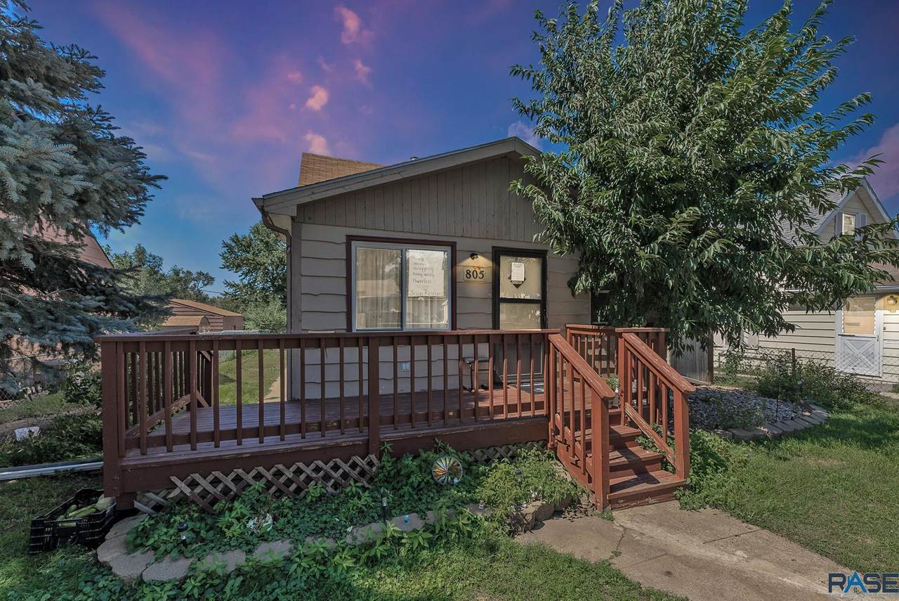 805 Blauvelt Ave - Photo 1