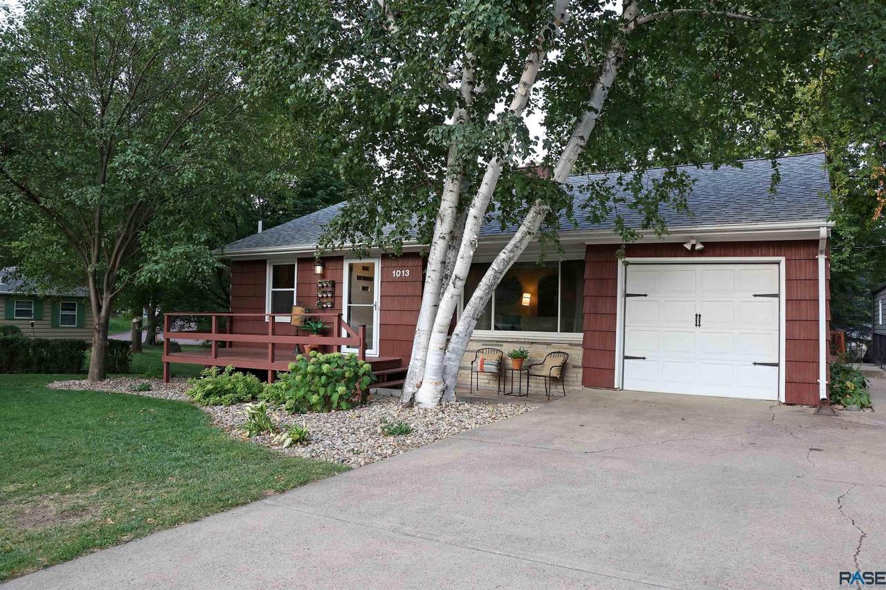 1013 Jefferson Ave - Photo 1