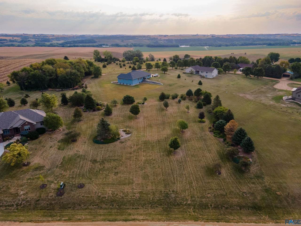 48226 Hiawatha Pl - Photo 1