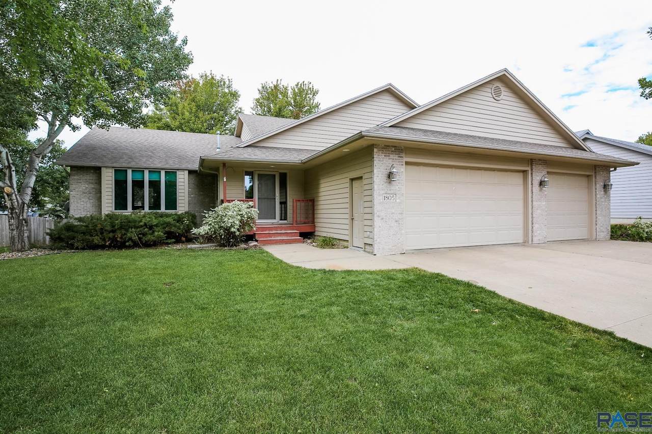 1805 Lorne Ln - Photo 1