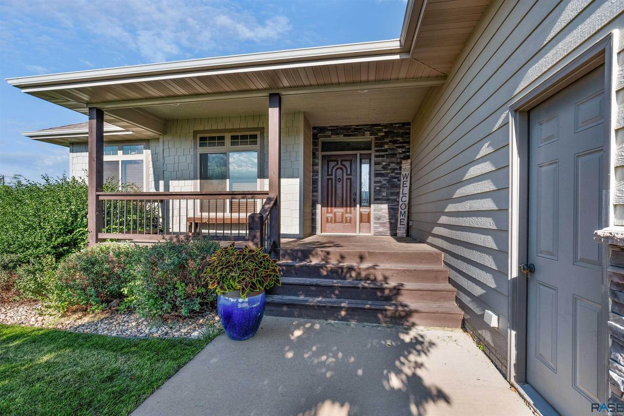7613 Meredith Ave - Photo 1