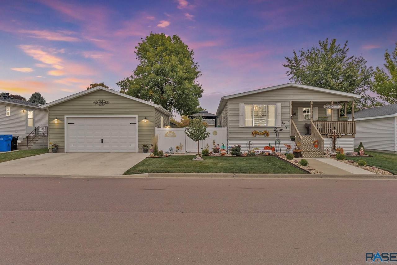 6208 Misty Glen Pl - Photo 1