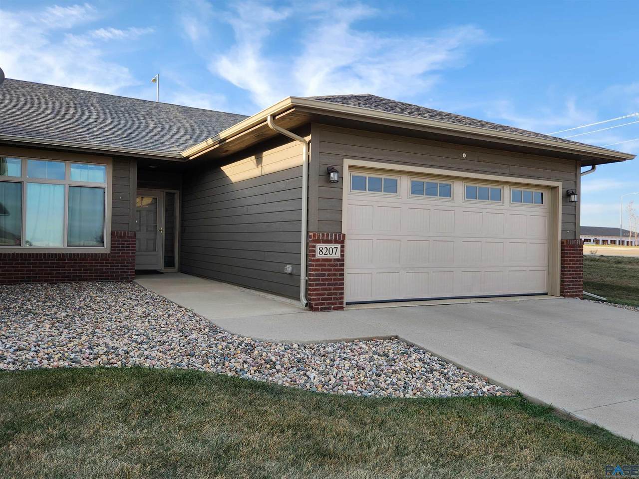 8207 Monroe Pl - Photo 1