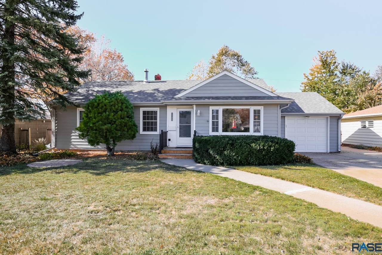 2109 Western Ave - Photo 1