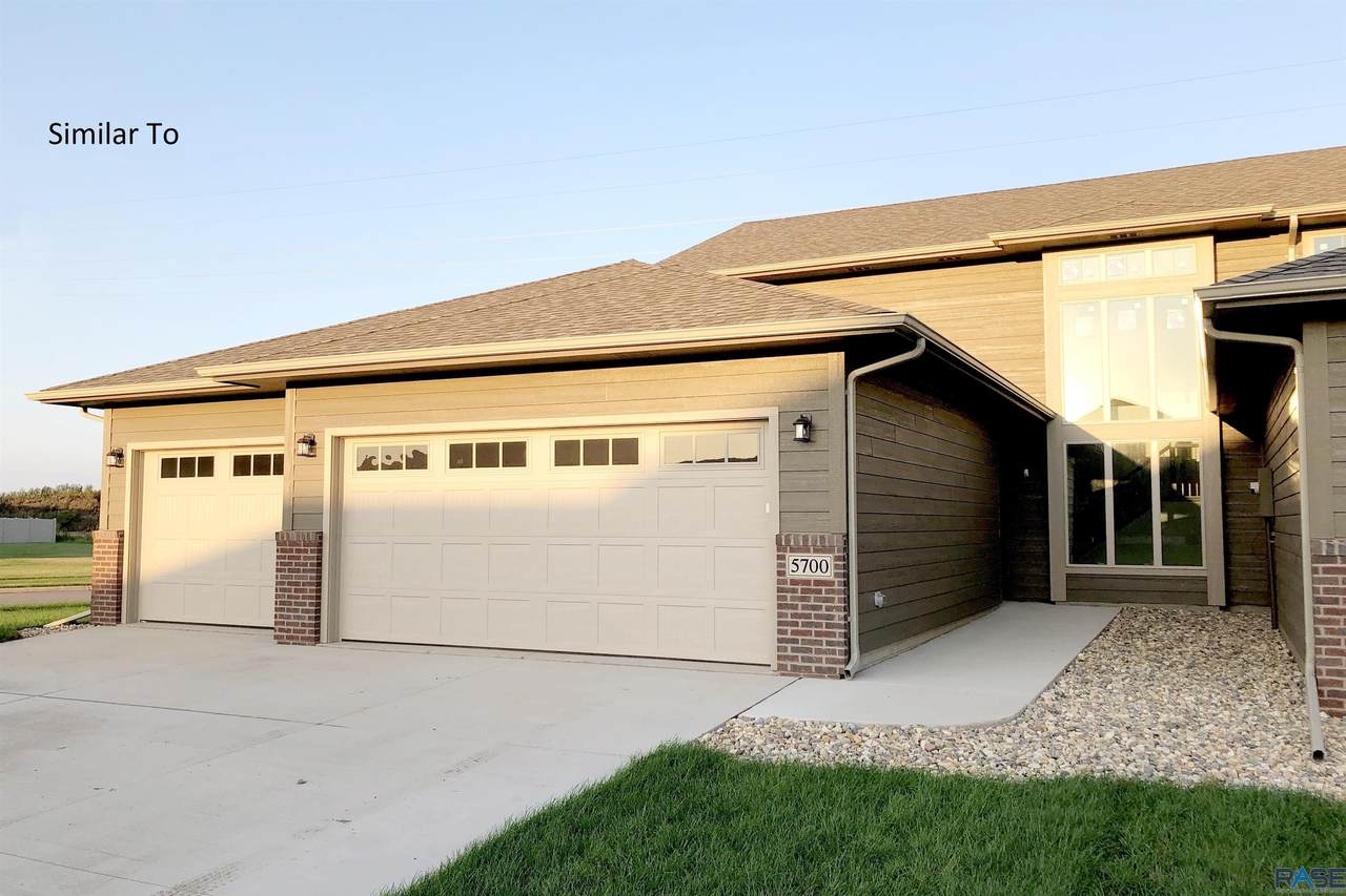 520 Mary Gene Ave - Photo 1