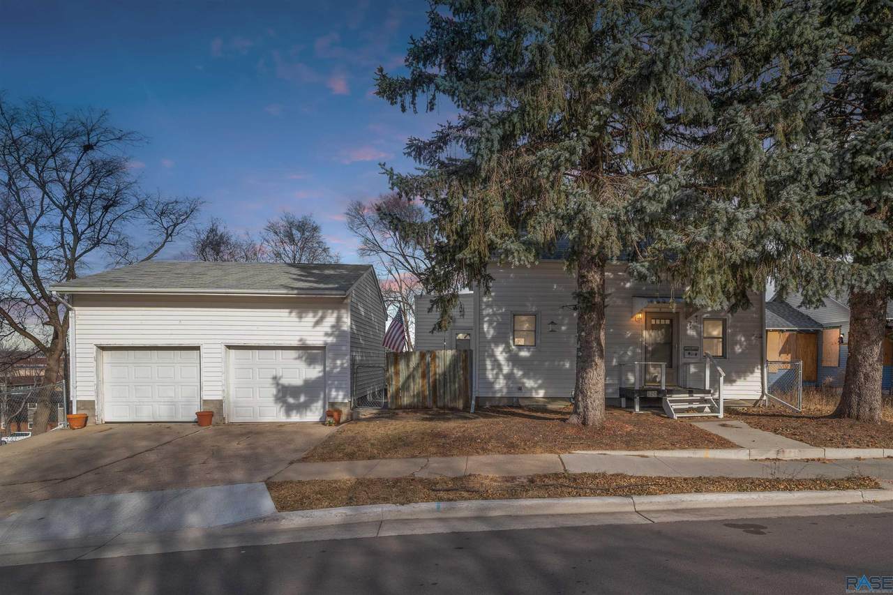 520 Bailey St - Photo 1