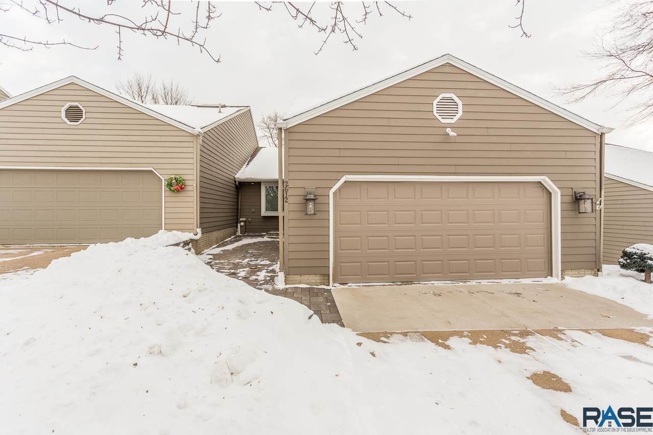 2612 Ridgeview Way - Photo 1