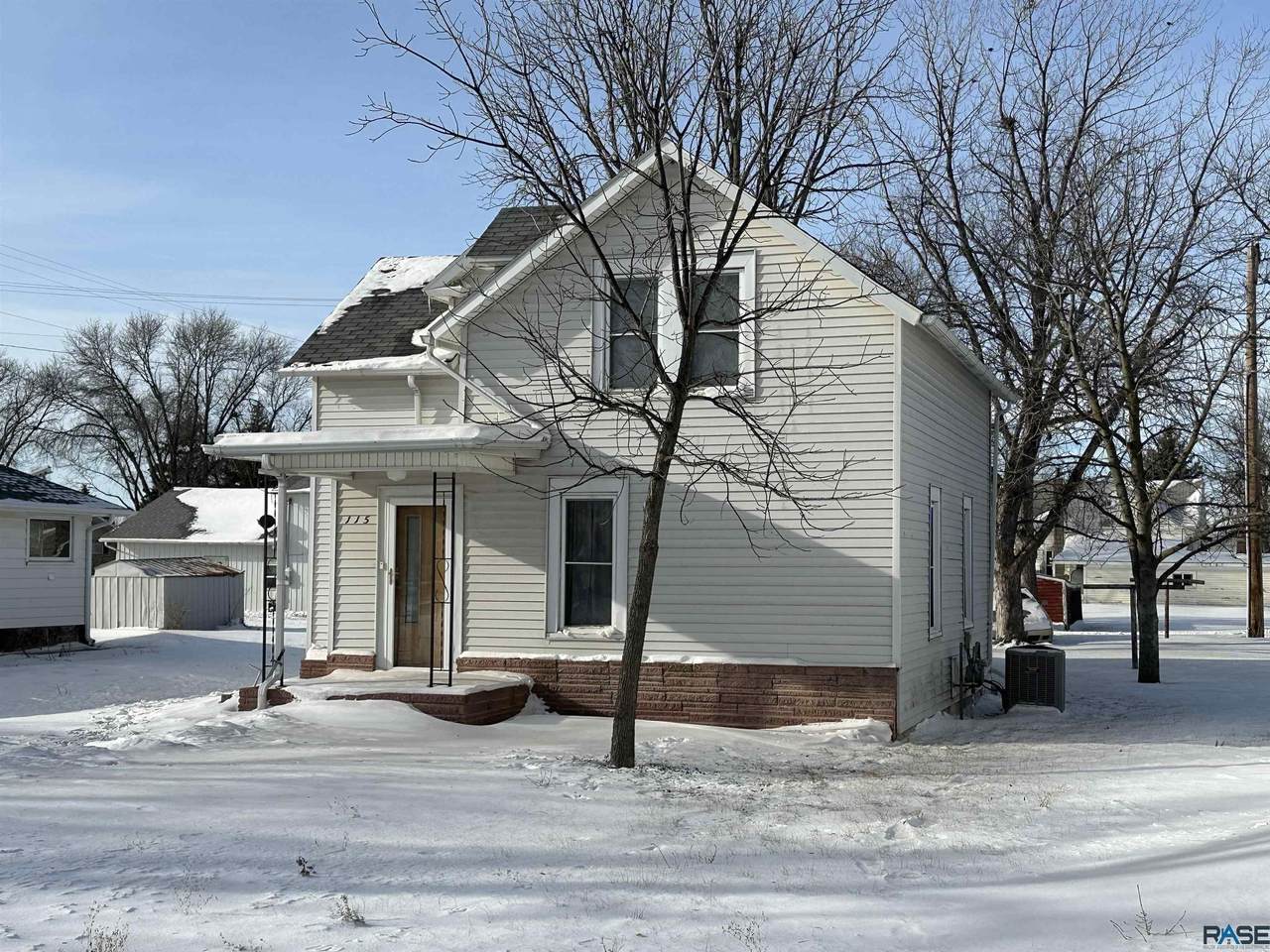 115 5th St - Photo 1