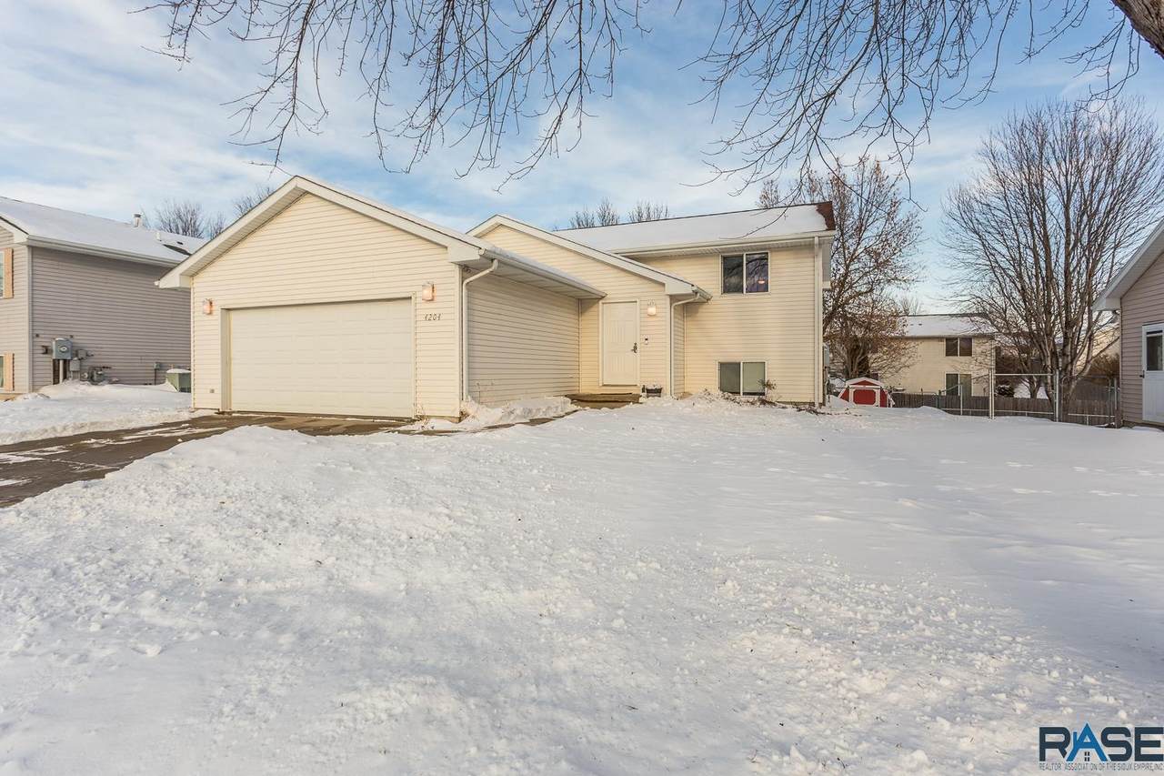 4204 Jans Dr - Photo 1