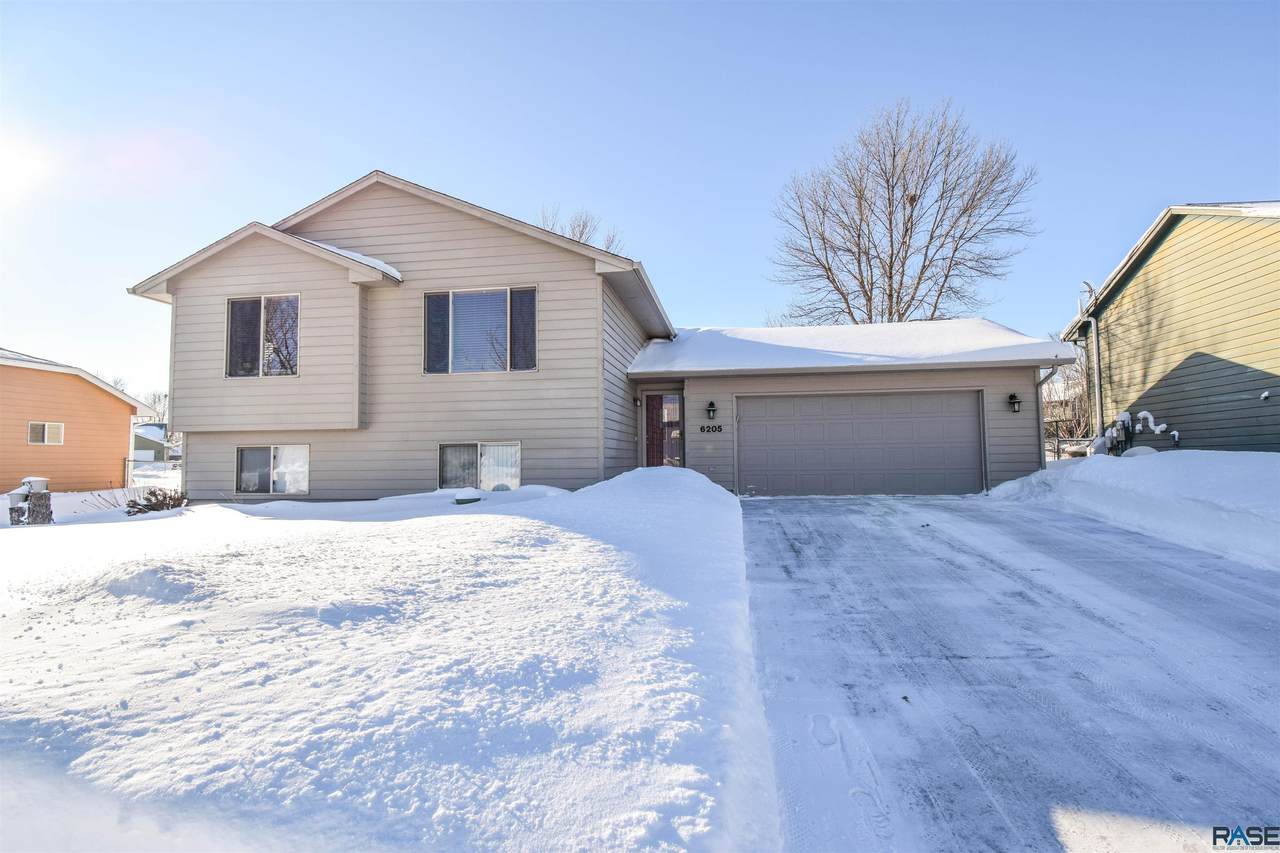 6205 Jordan Dr - Photo 1