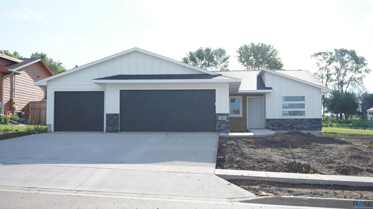 310 Ceylon Ave - Photo 1