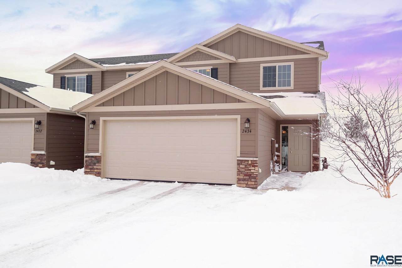 2434 Meadowside Pl - Photo 1