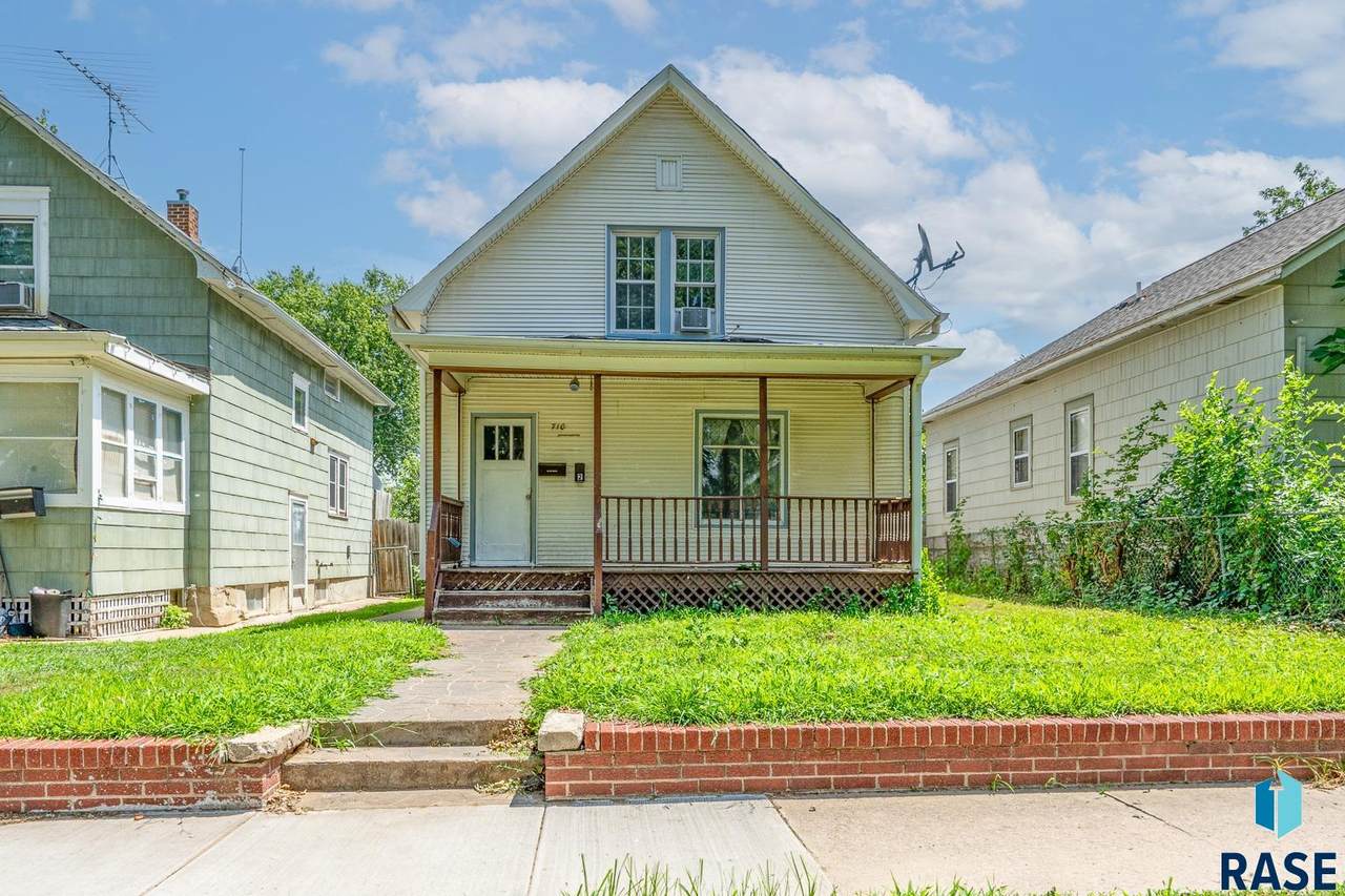 710 Walts Ave - Photo 1