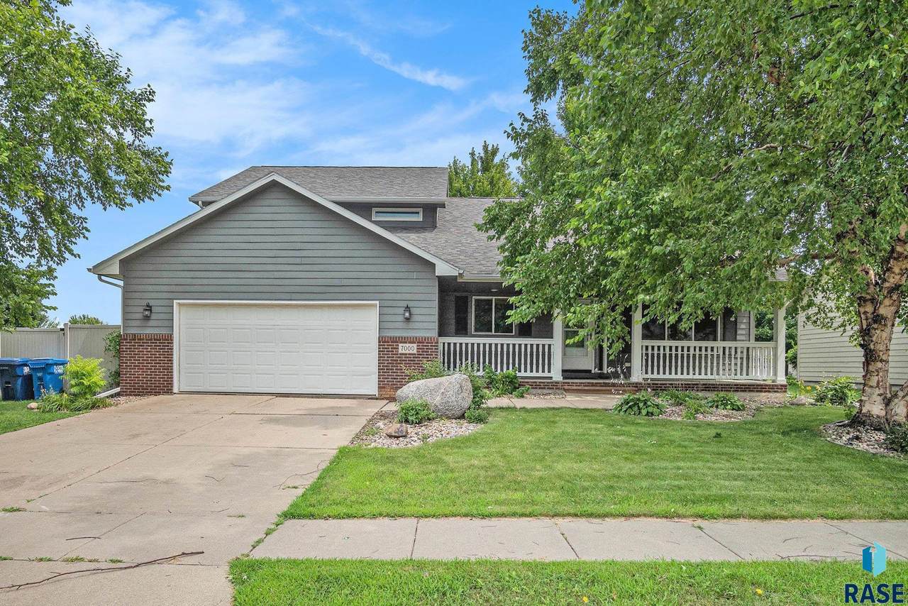 7000 Hughes Ave Avenue - Photo 1