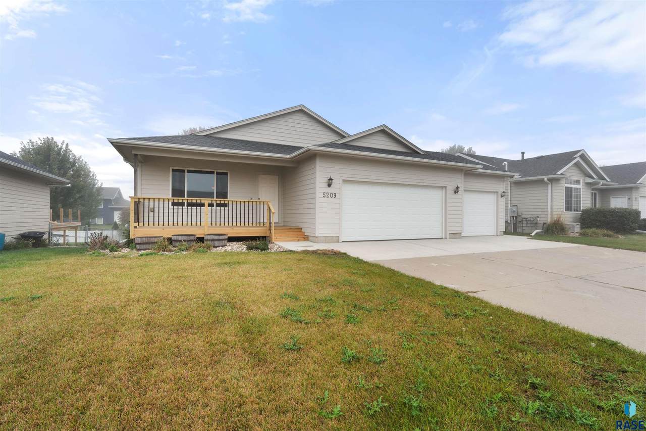 5209 Mayo Ave Avenue - Photo 1