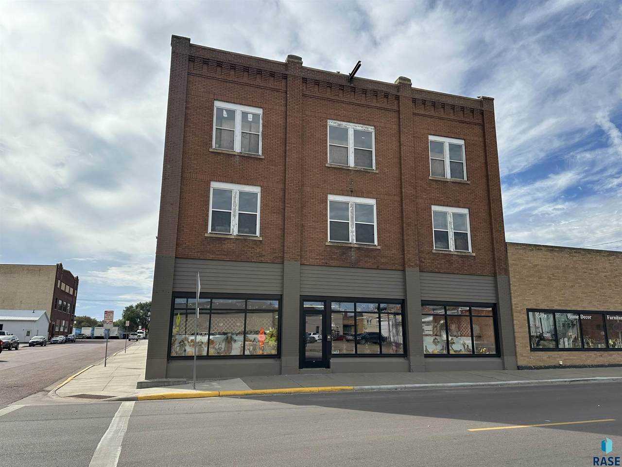 119 1st Ave Avenue - Photo 1