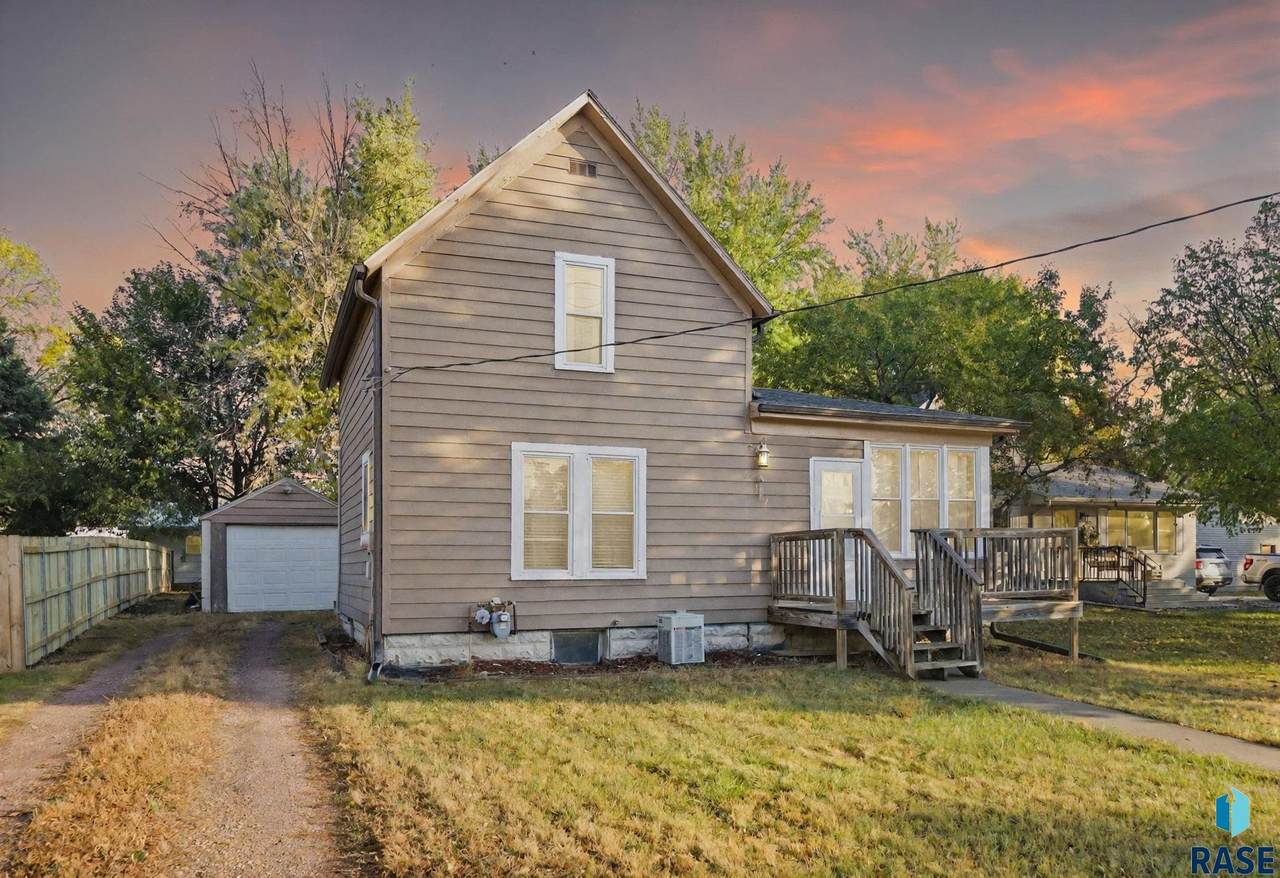 612 W 1st Ave Avenue - Photo 1