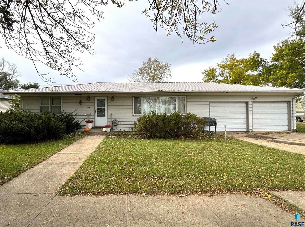 317 Maple Ave Se Avenue - Photo 1