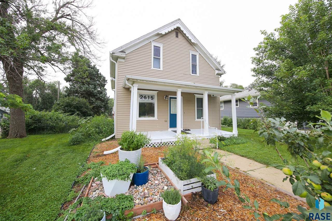 2615 12th St Street - Photo 1