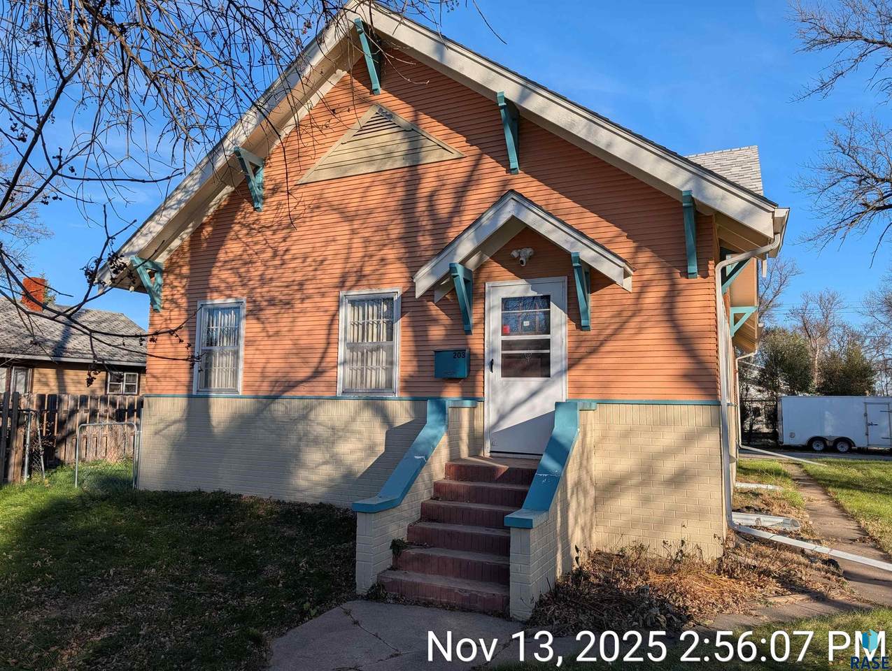 203 6th Ave Avenue - Photo 1