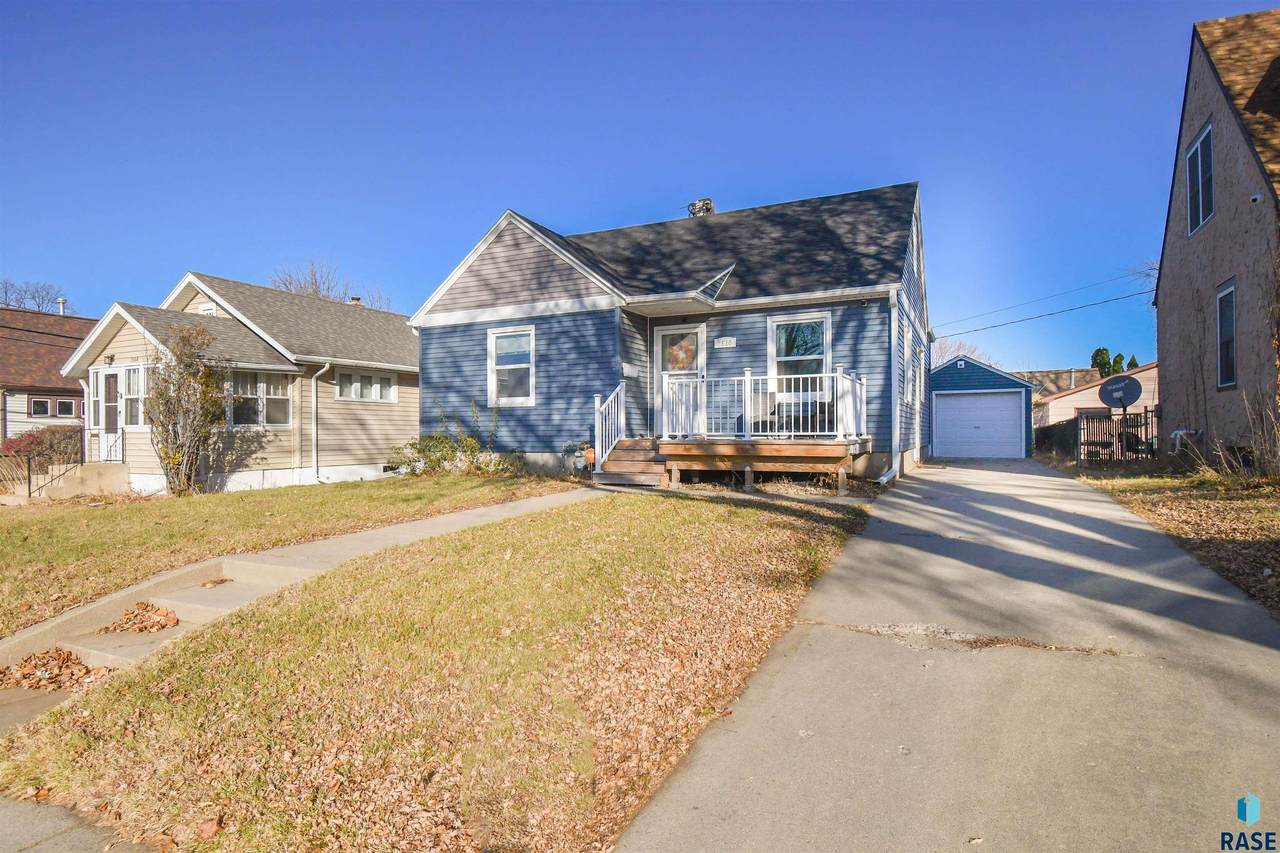 1510 8th St Street - Photo 1