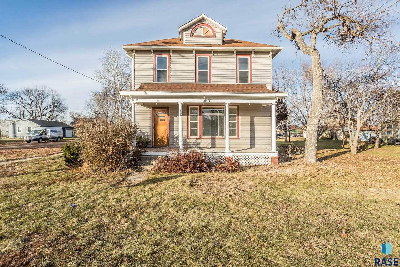 200 3rd St Street - Photo 1