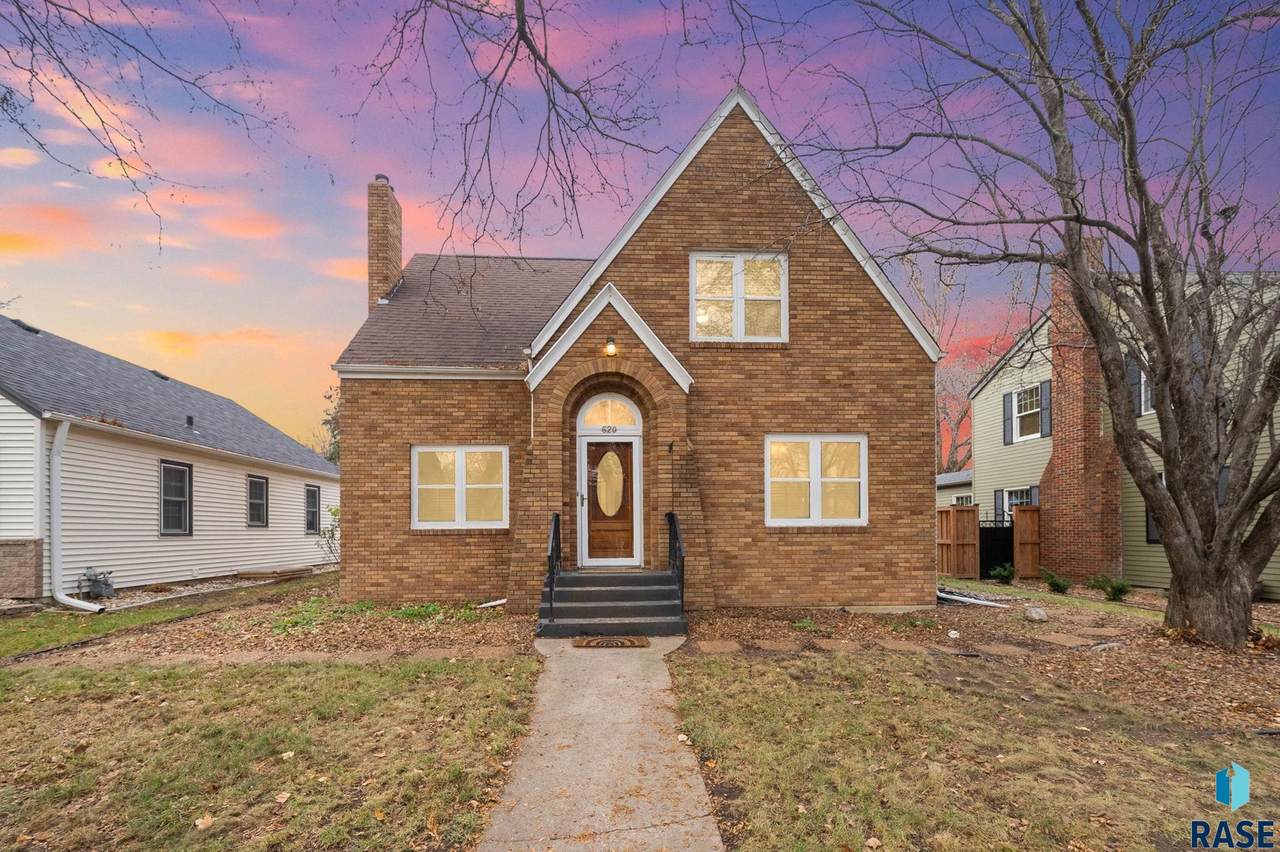 620 Wiswall Pl Place - Photo 1