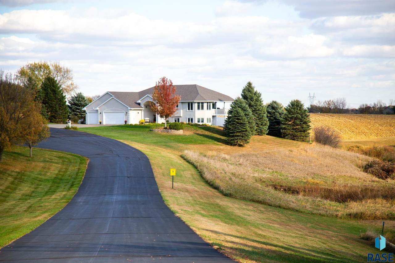 47869 Chateau Ct Court - Photo 1