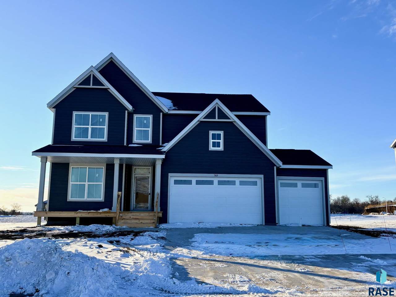 909 Country Club Ave Avenue - Photo 1