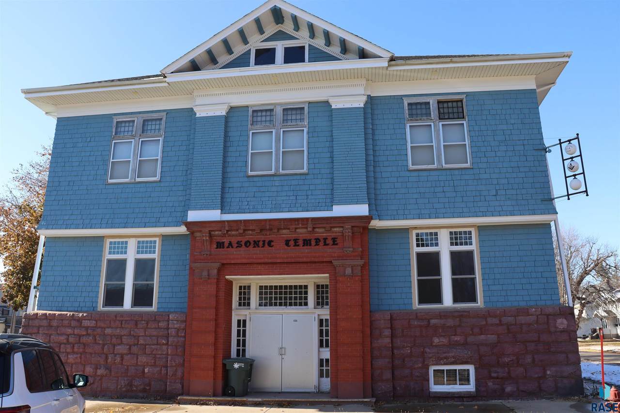 123 Freeman Ave Avenue - Photo 1