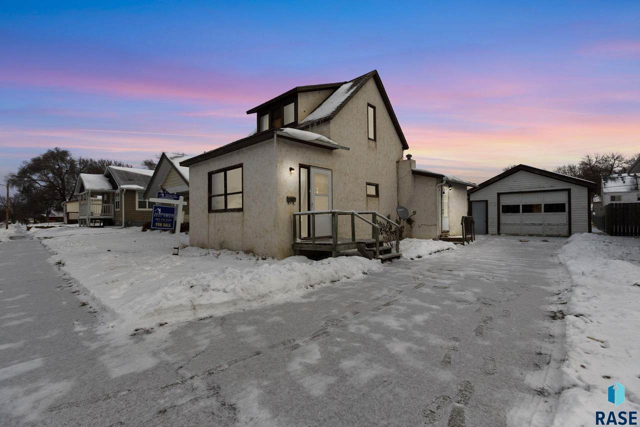 528 Elmwood Ave Avenue - Photo 1