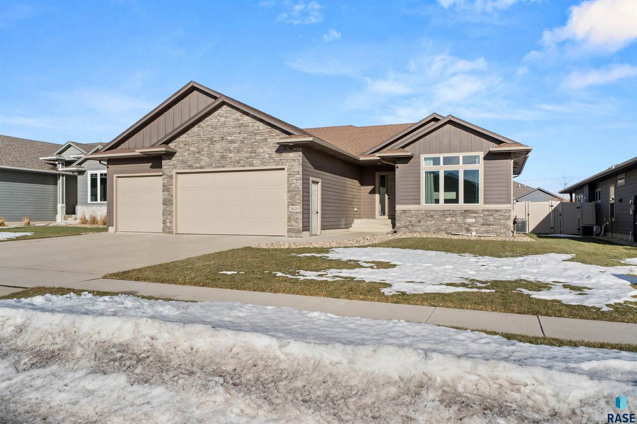 3620 High Plains Cir Circle - Photo 1