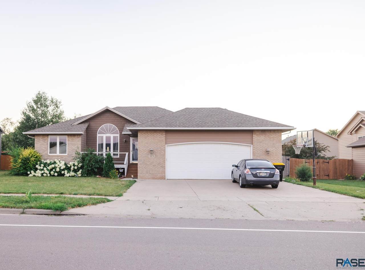 525 Dubuque Ave - Photo 1