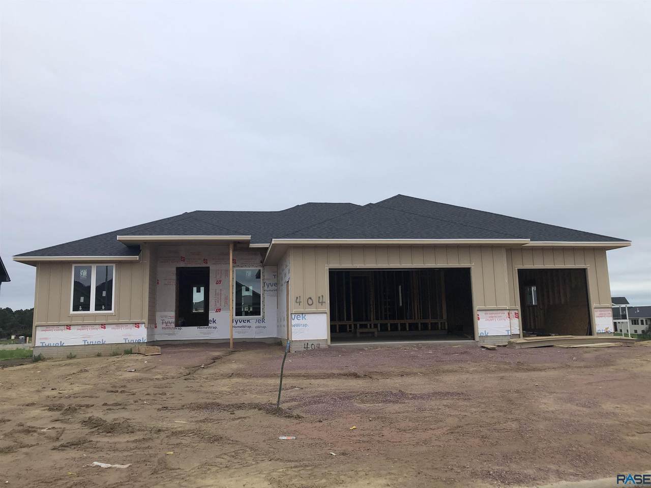 404 Wildcat Dr - Photo 1