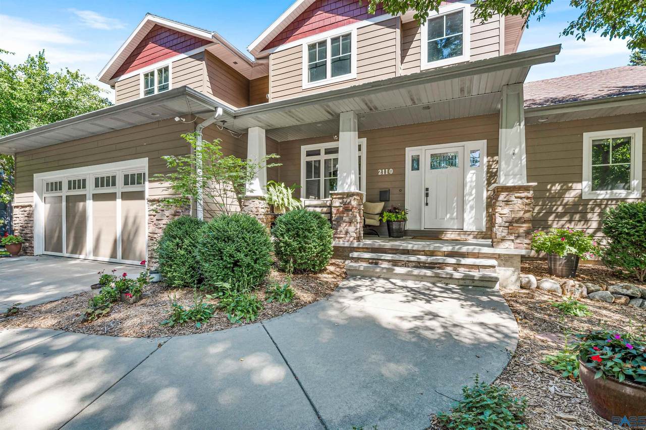 2110 Pendar Ln - Photo 1
