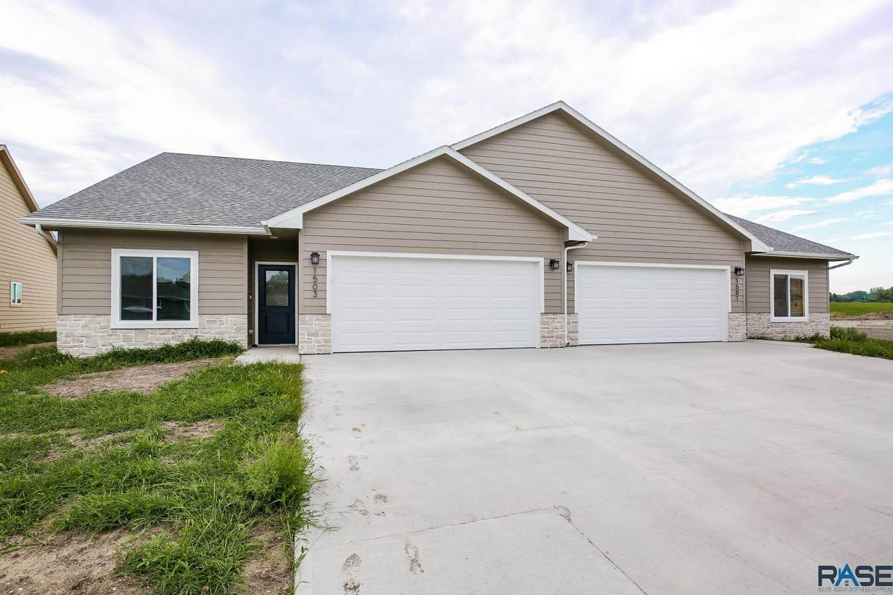 1503 Ebenezer Ave - Photo 1