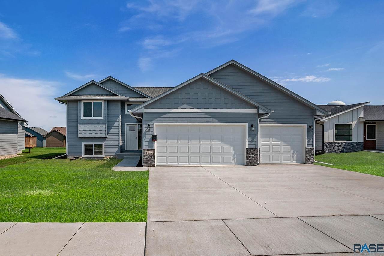 1110 Cypress Ave - Photo 1