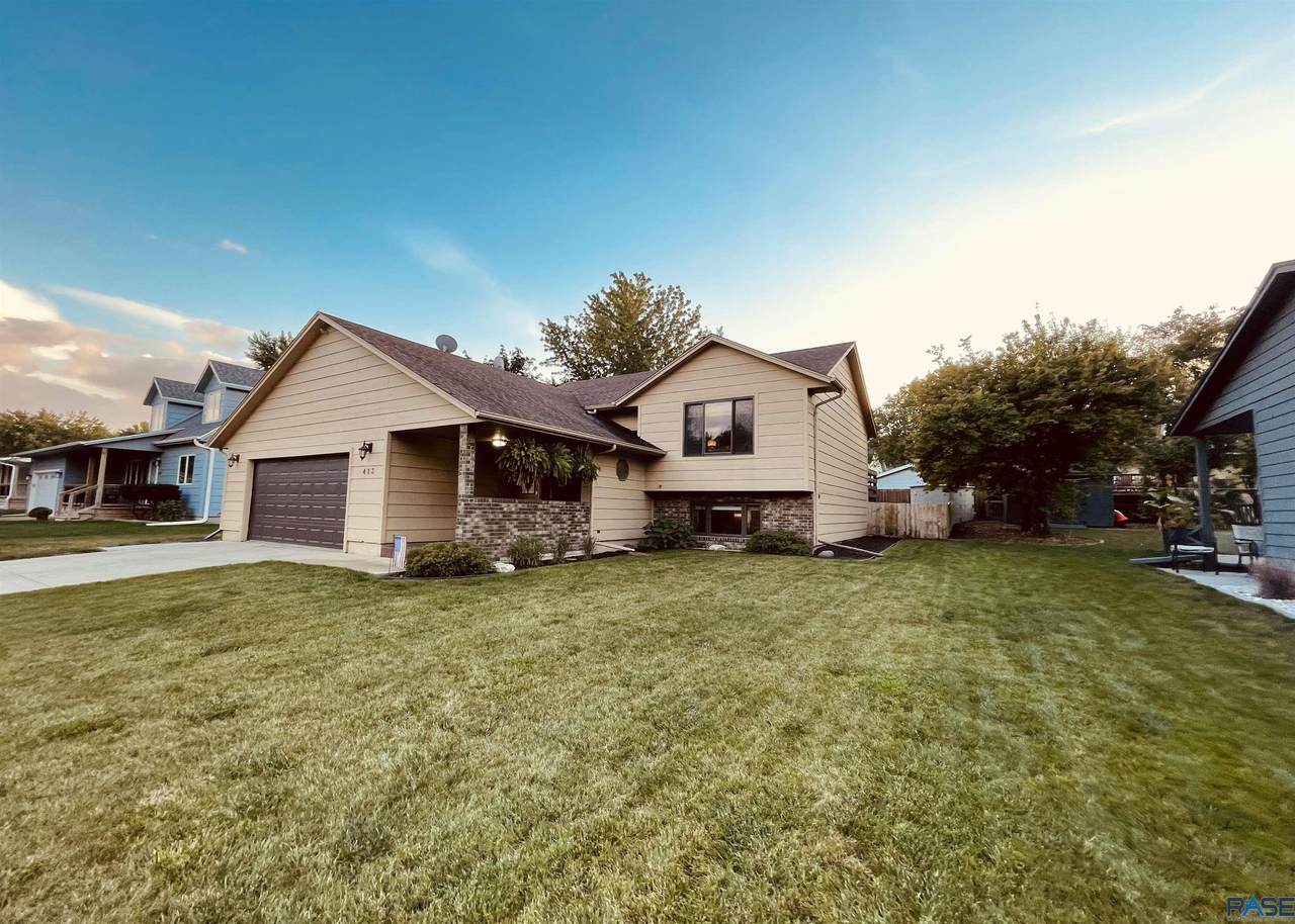 413 Needles Dr - Photo 1