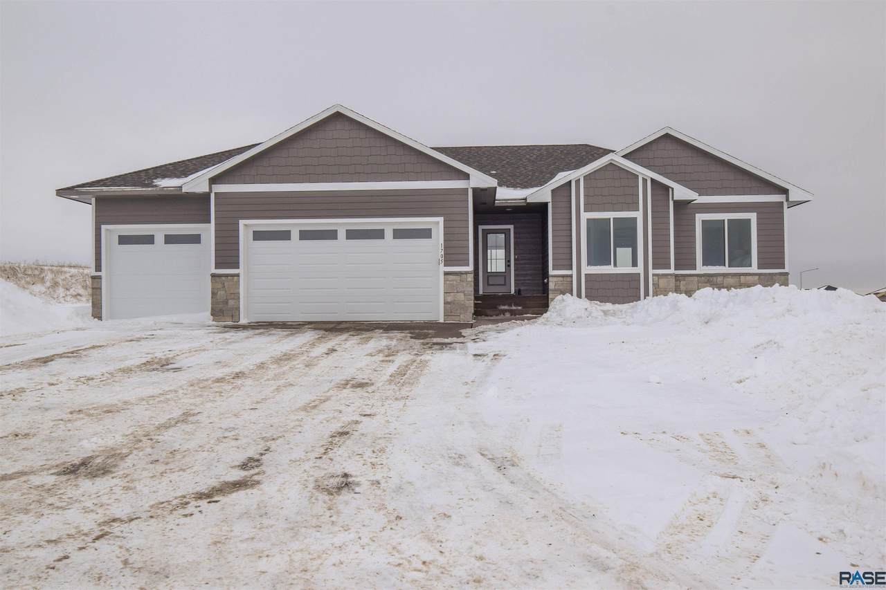 1705 Wallin Cir - Photo 1