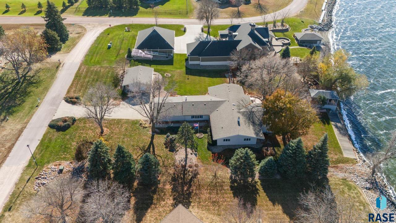 6801 Zimmerman Dr - Photo 1