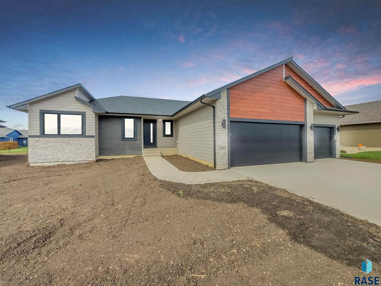 1305 Poplar Ave Avenue - Photo 1